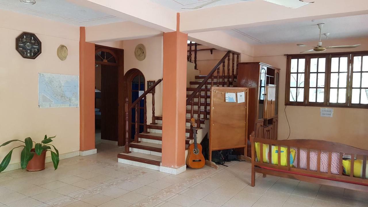 Villa Mango Hostel Пуерто-Ескондідо Екстер'єр фото